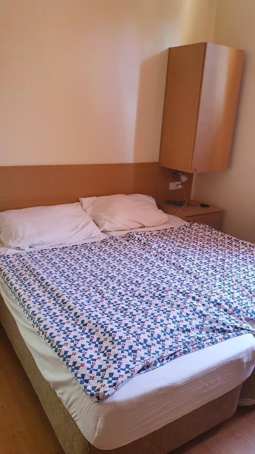 ZamárdiSunshine Sh Apartmanhazアパートメント エクステリア 写真